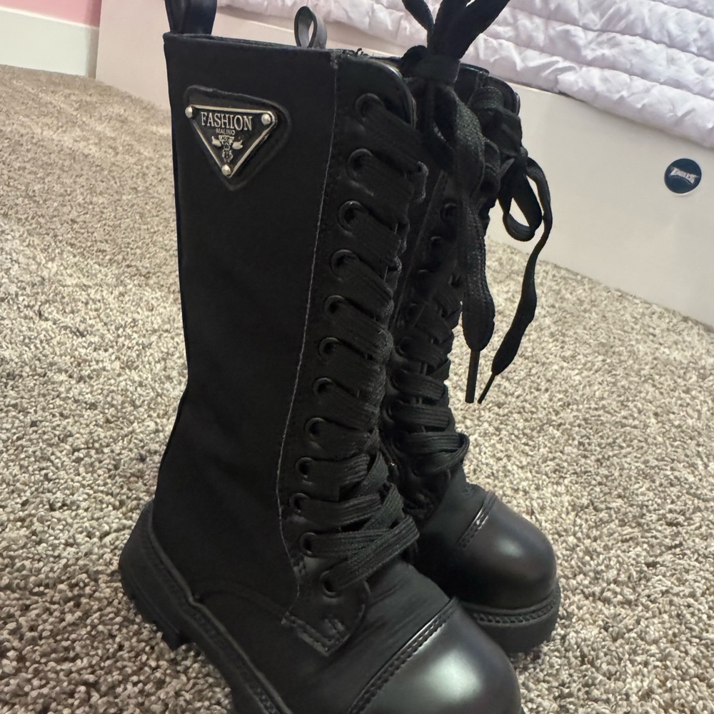 Fashion Kids' Black Lace-Up Combat Boots
